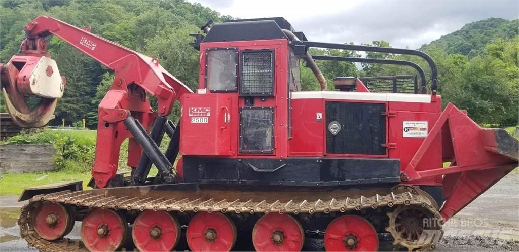 KMC 2500 목재스키더