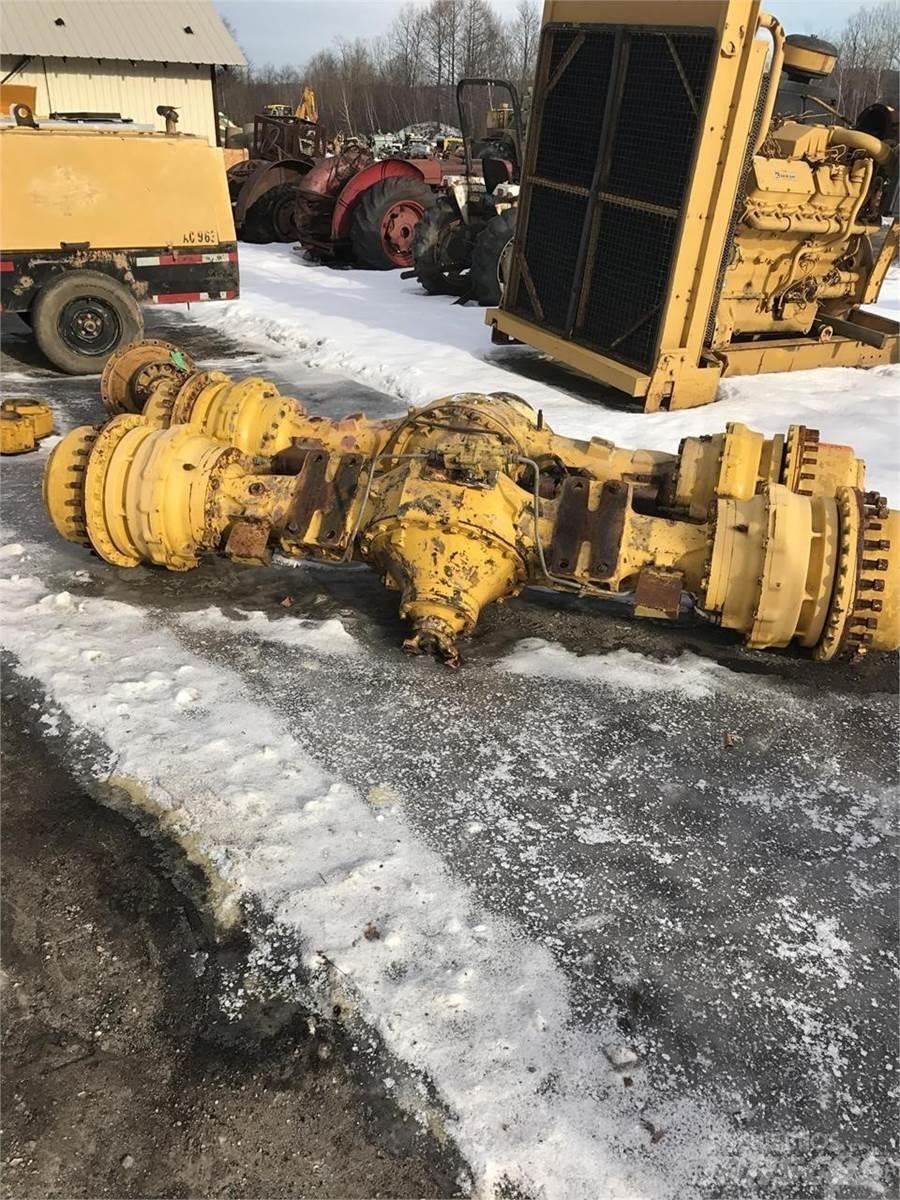 Komatsu  차축