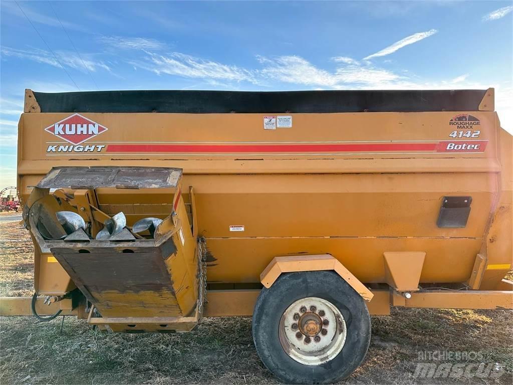 Kuhn 4142 믹서 피더