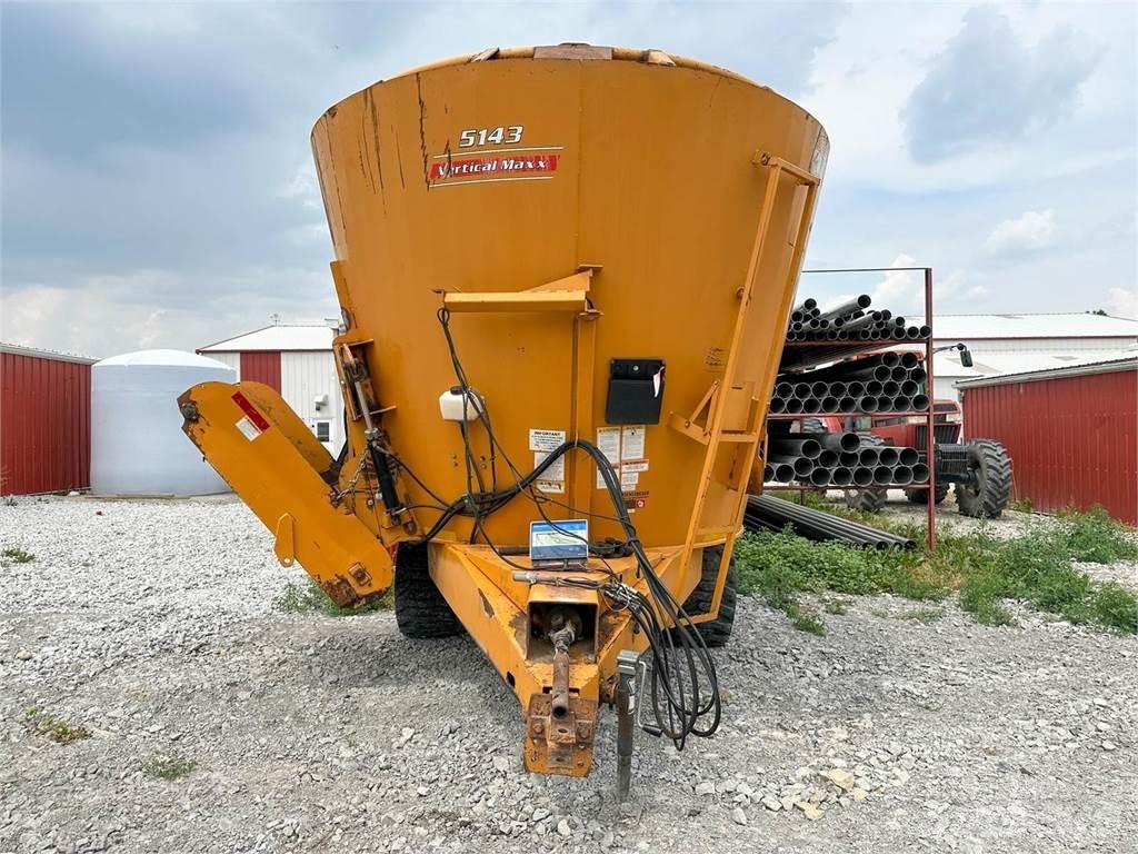 Kuhn 5143 믹서 피더