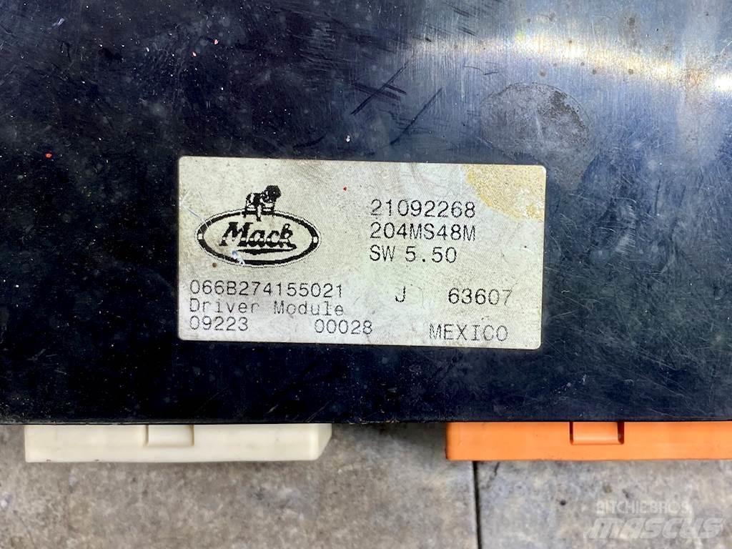 Mack  일렉트로닉스