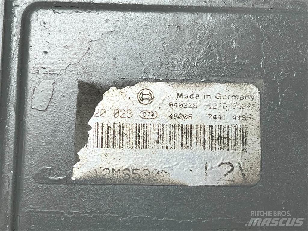 Mack AMI 일렉트로닉스