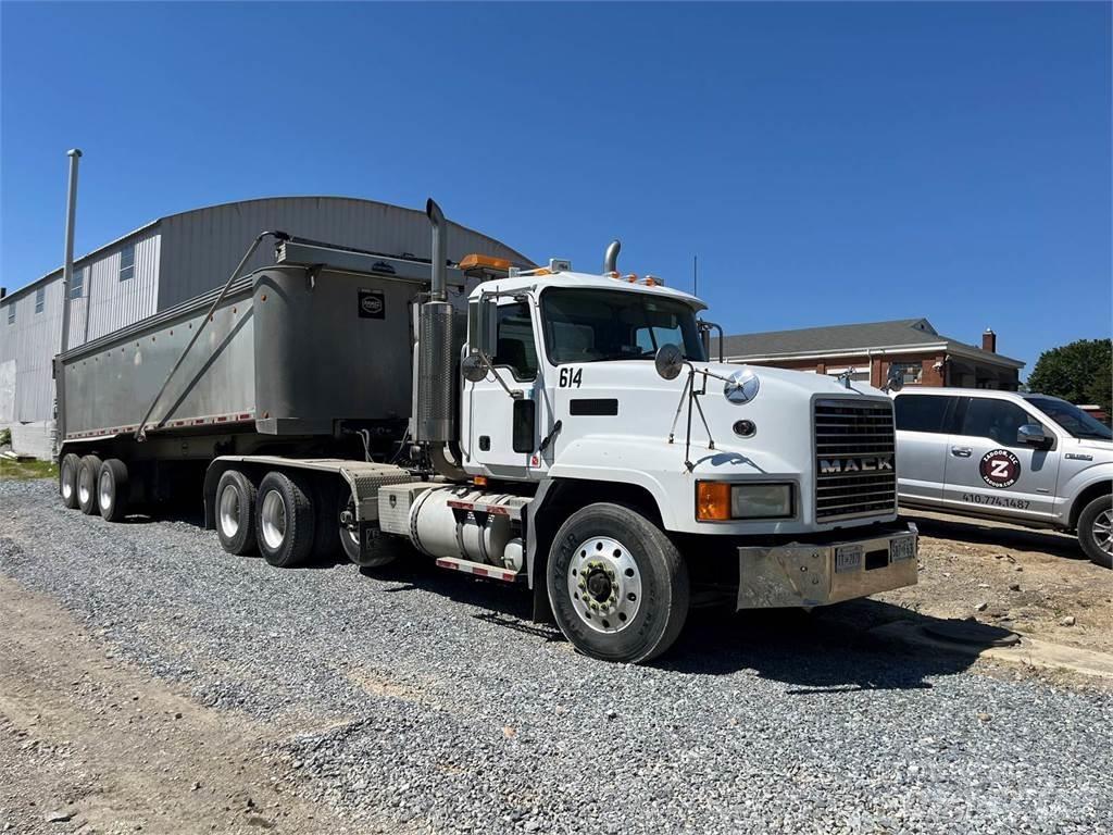 Mack CL733 기타 트럭