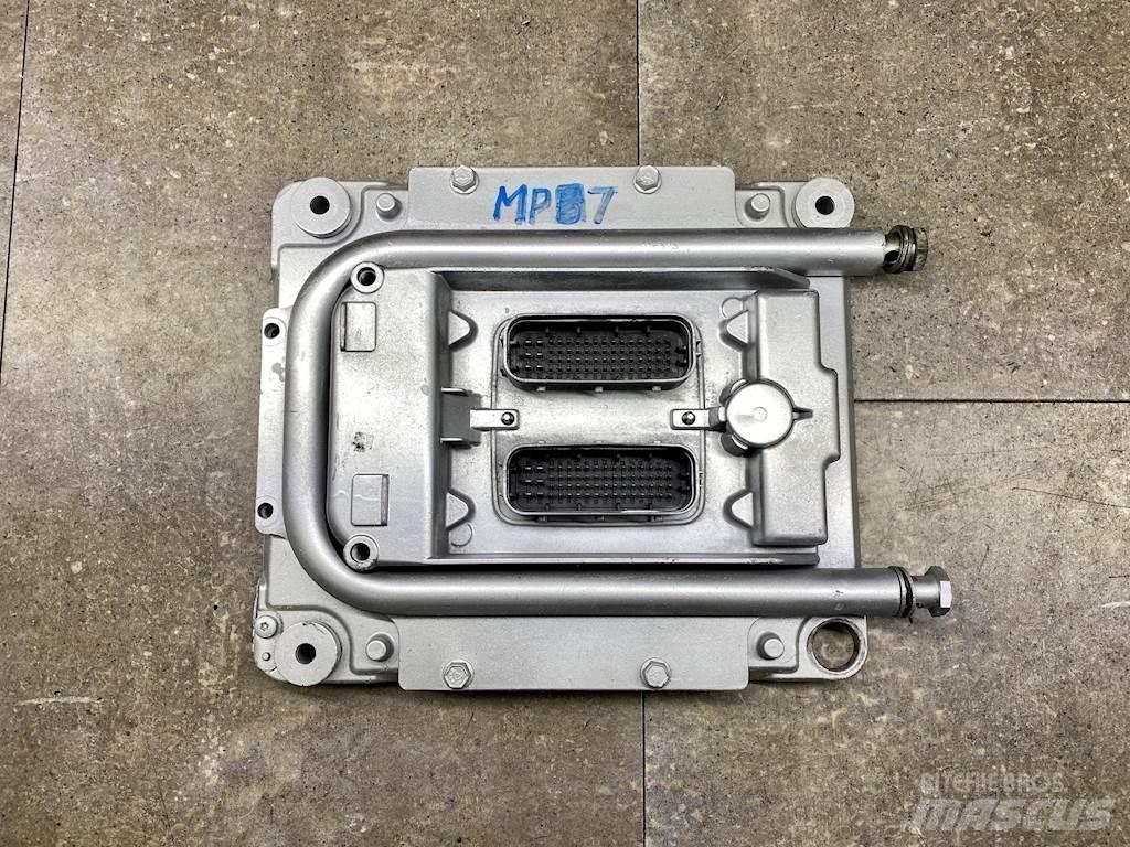 Mack MP7 일렉트로닉스