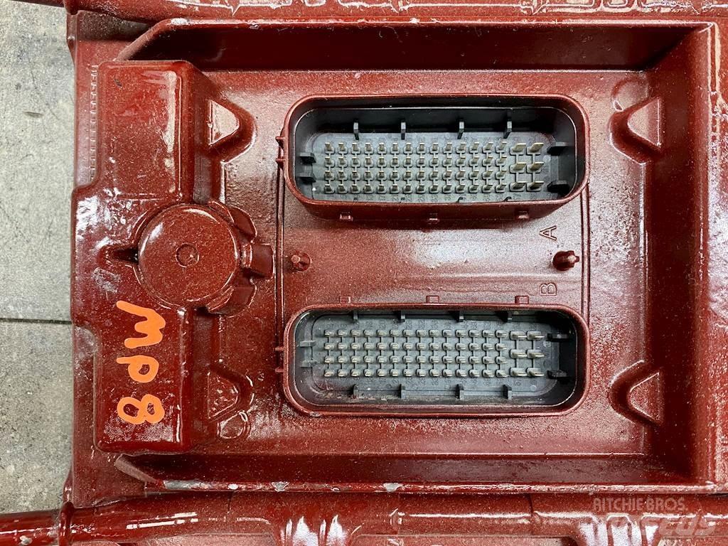 Mack MP8 일렉트로닉스