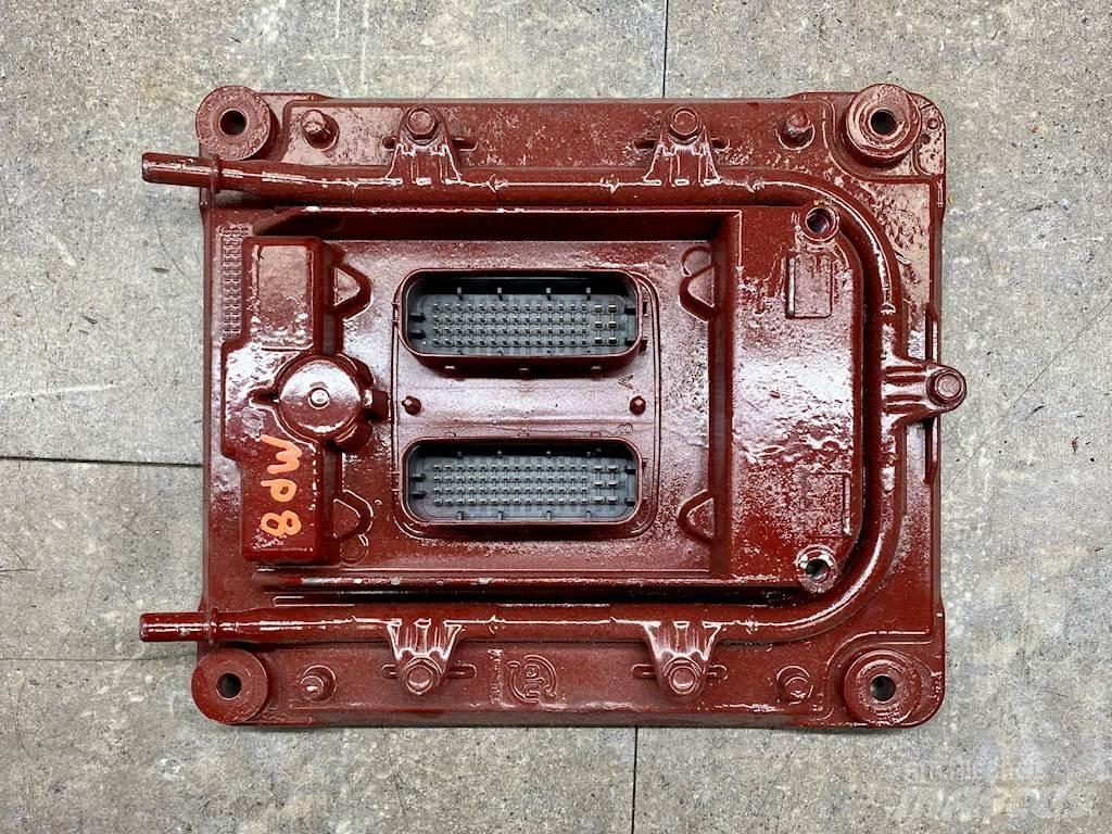 Mack MP8 일렉트로닉스