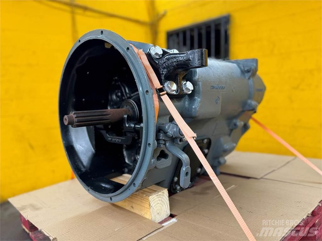 Mack T2100 기어박스