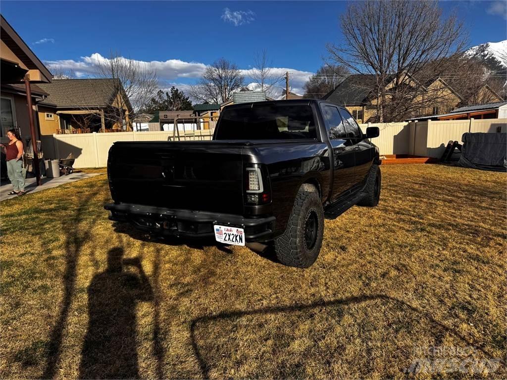 RAM 1500 픽업/드롭사이드