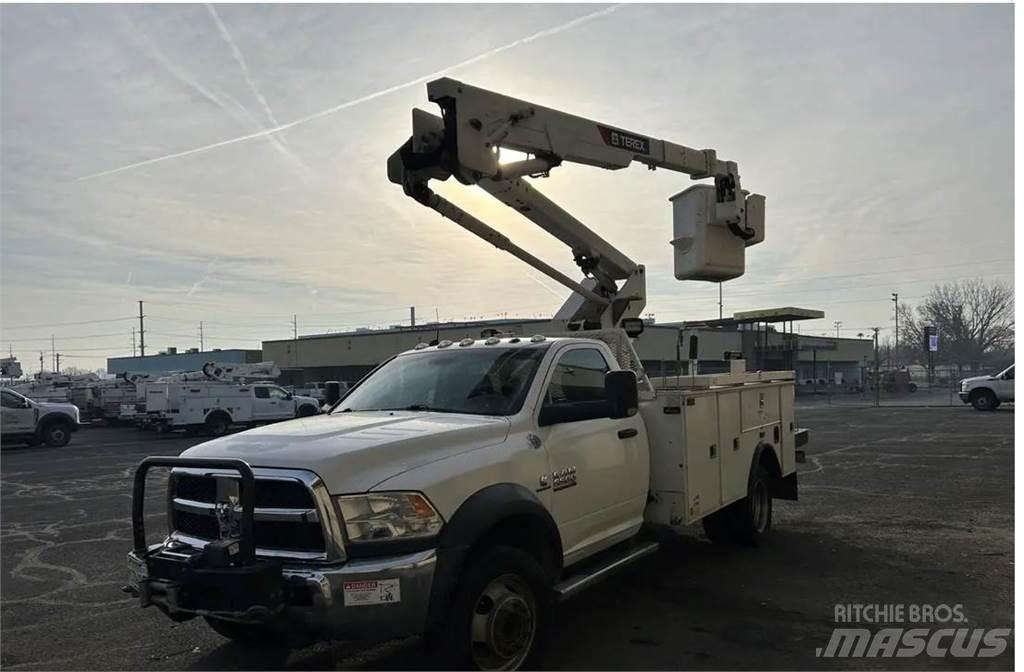 RAM 5500 트럭 탑재 고소작업대