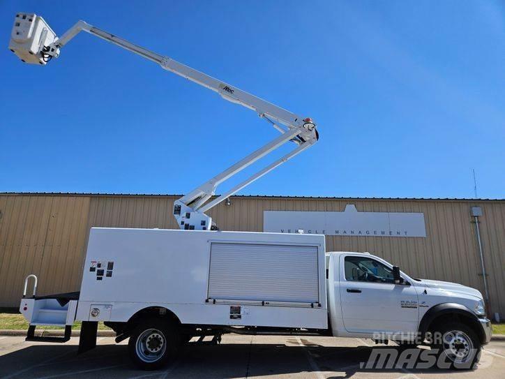 RAM 5500 트럭 탑재 고소작업대