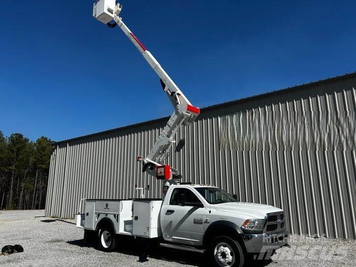 RAM 5500 트럭 탑재 고소작업대