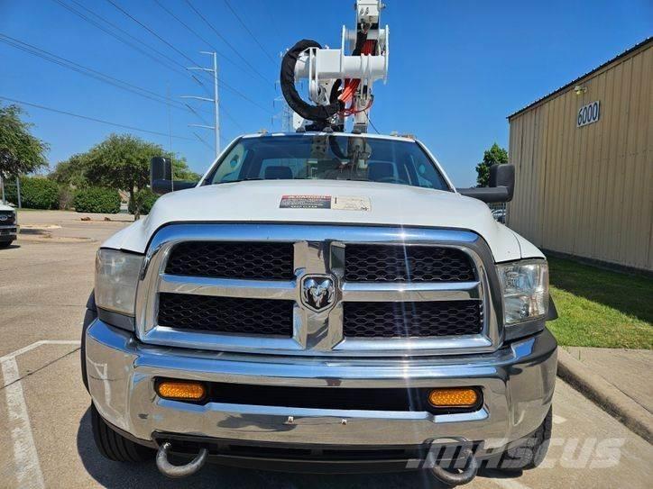 RAM 5500 트럭 탑재 고소작업대
