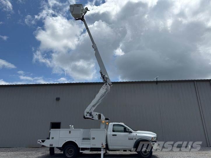 RAM 5500 트럭 탑재 고소작업대