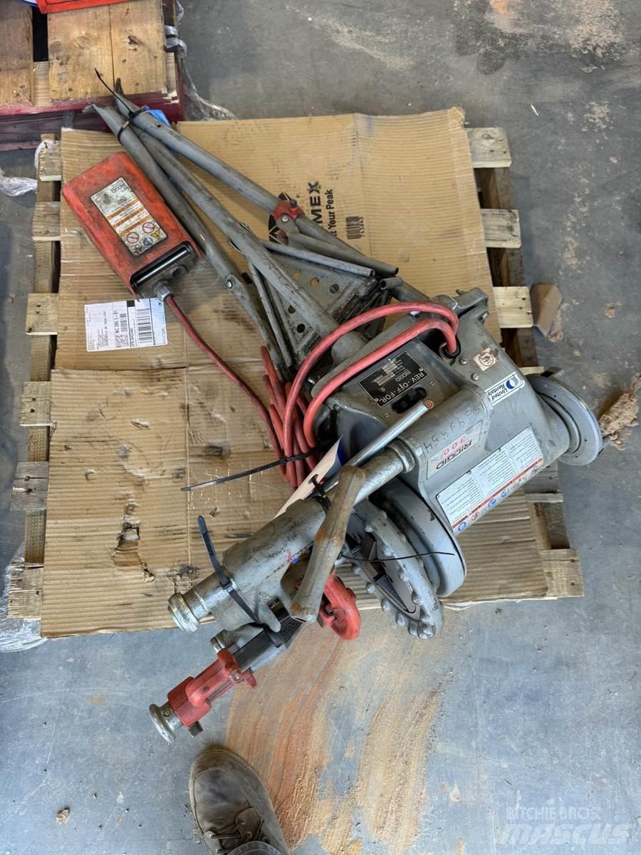  Ridgid 300 파이프 벤딩기