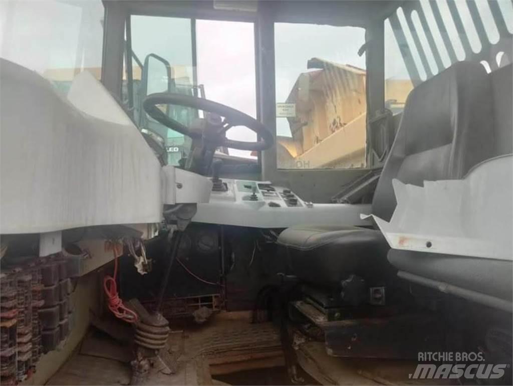 Terex TA30 패널 화물차
