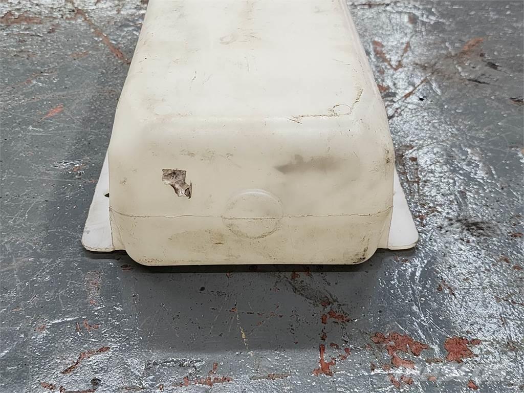  Unmarked 라디에이터