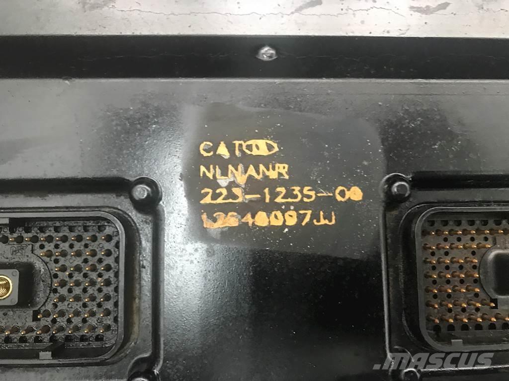  Unmarked 일렉트로닉스