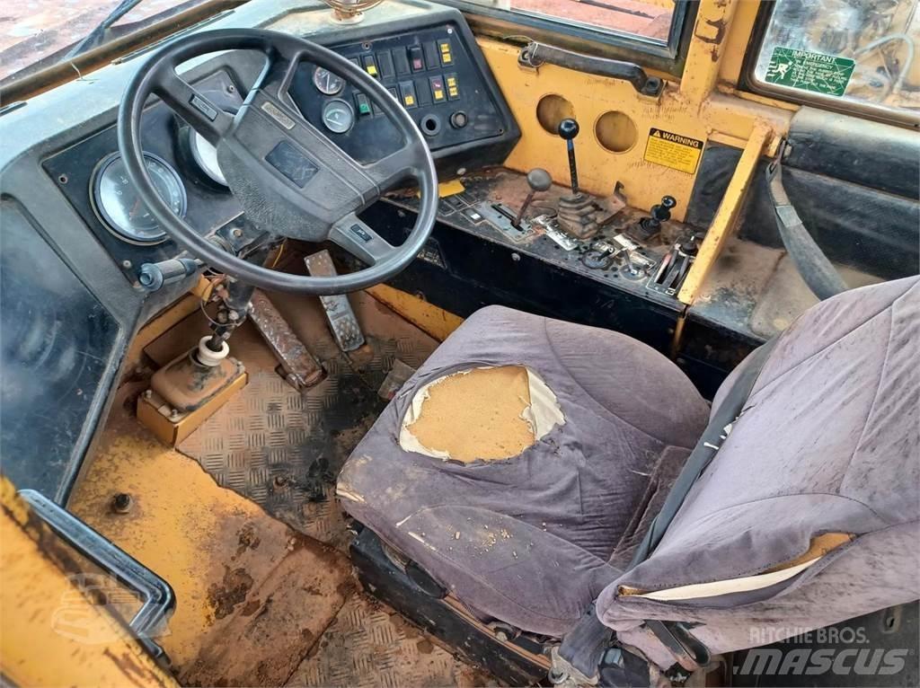 Volvo A35 패널 화물차