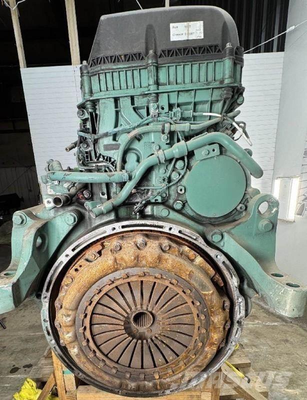 Volvo D13 엔진