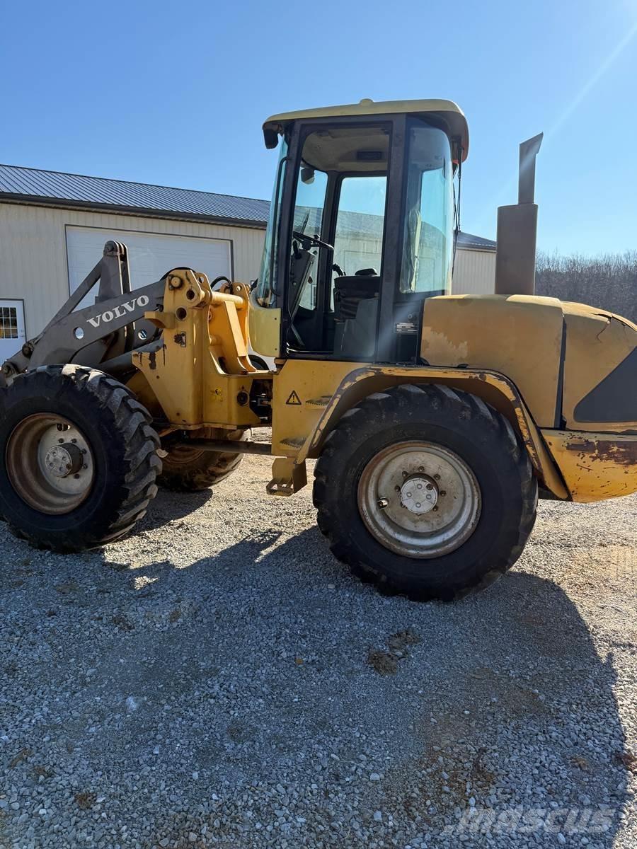Volvo L45  휠로우더