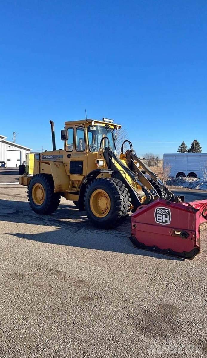 Volvo L70  휠로우더
