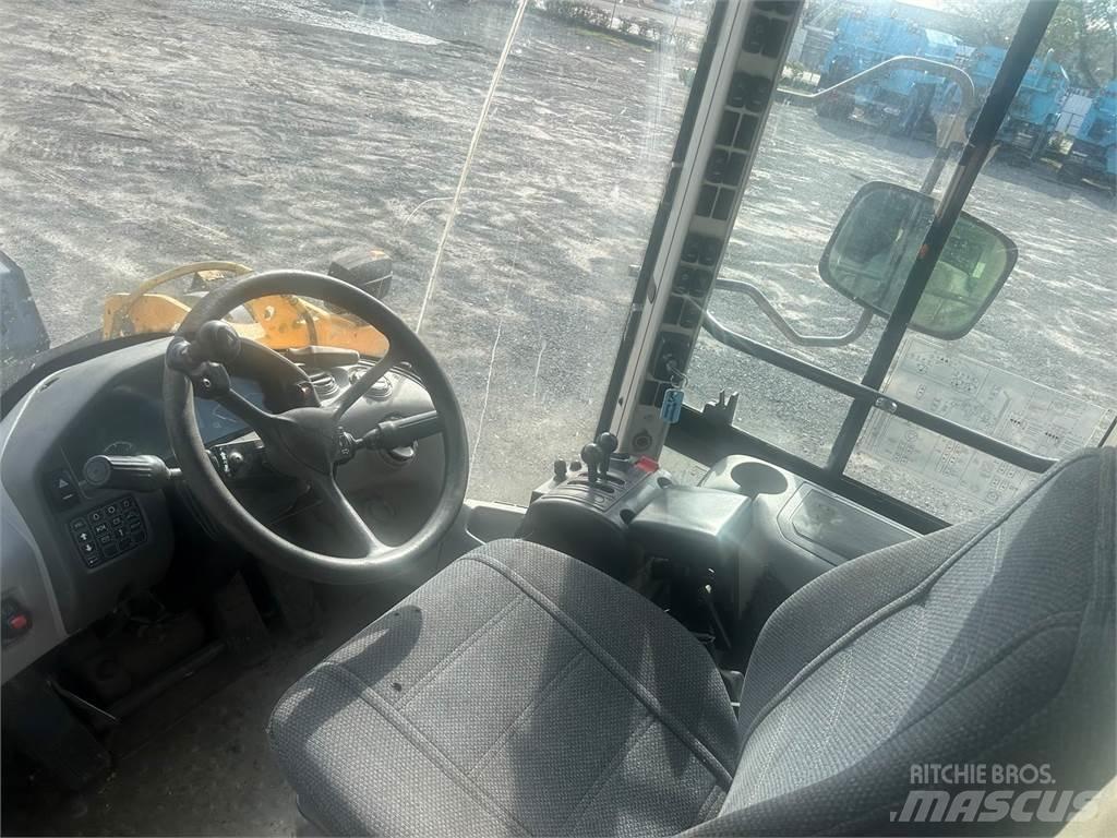 Volvo L70G  휠로우더