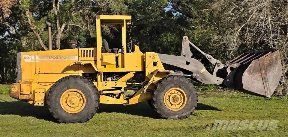 Volvo L90C  휠로우더