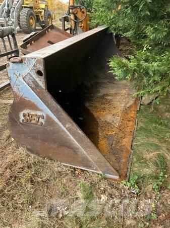 Volvo L90C  휠로우더