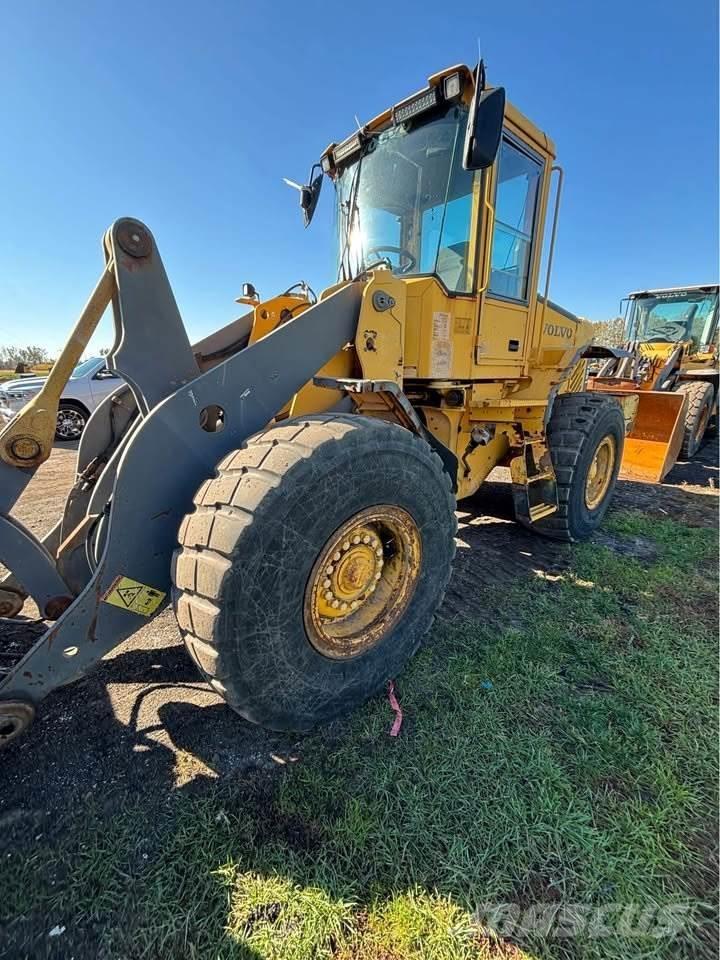 Volvo L90E  휠로우더