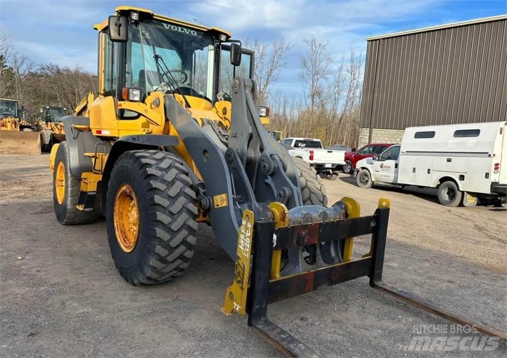 Volvo L90G  휠로우더