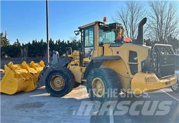 Volvo L90G  휠로우더