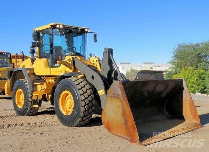 Volvo L90G  휠로우더