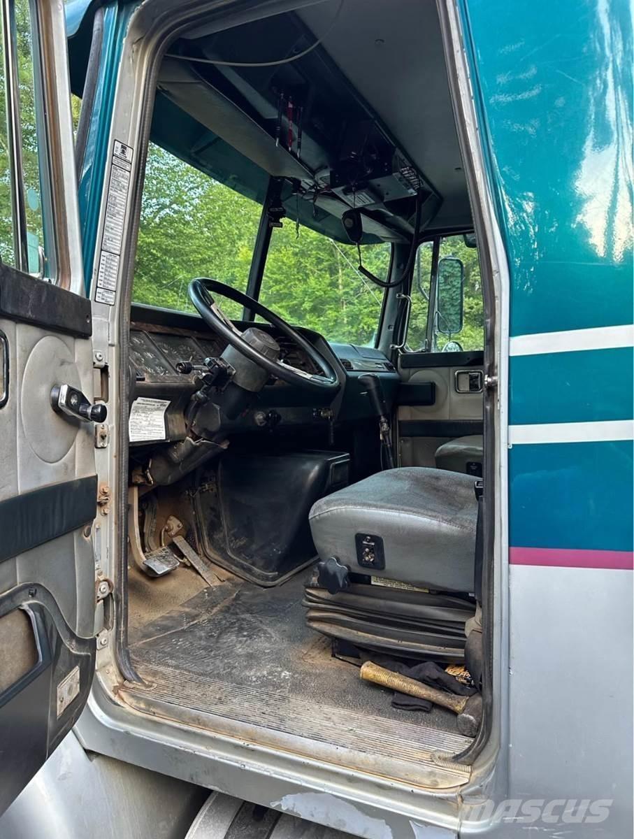 Volvo VE 덤프 트럭