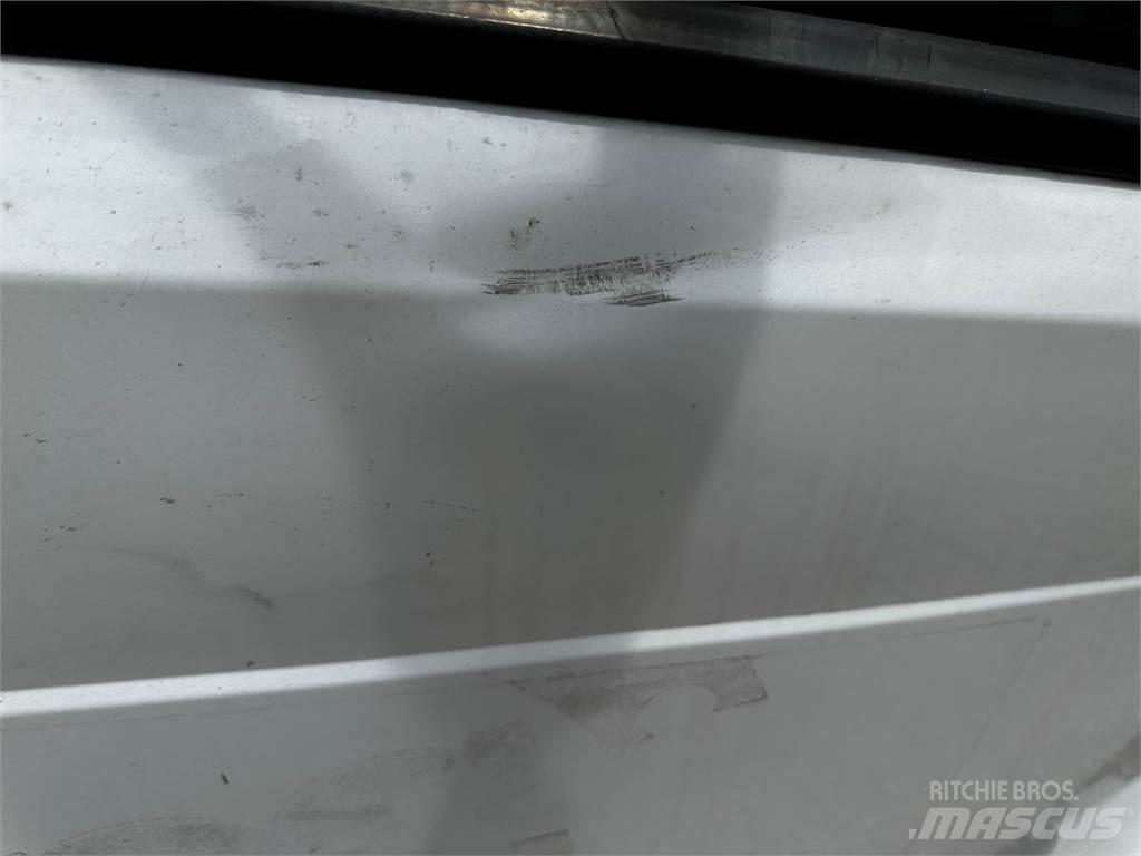 Volvo VNL 운송 장비 - 기타