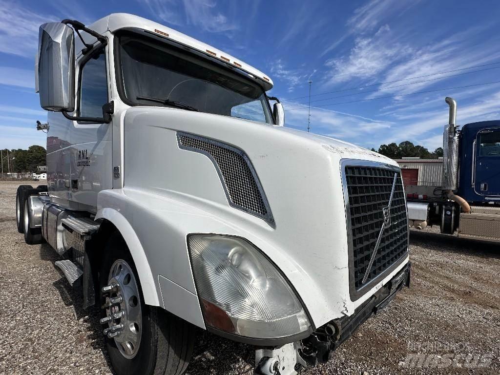 Volvo VNL 운송 장비 - 기타