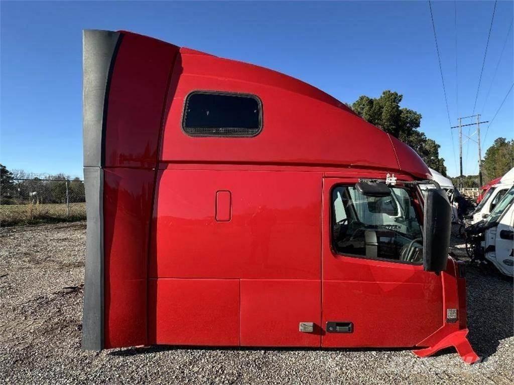 Volvo VNL 운송 장비 - 기타