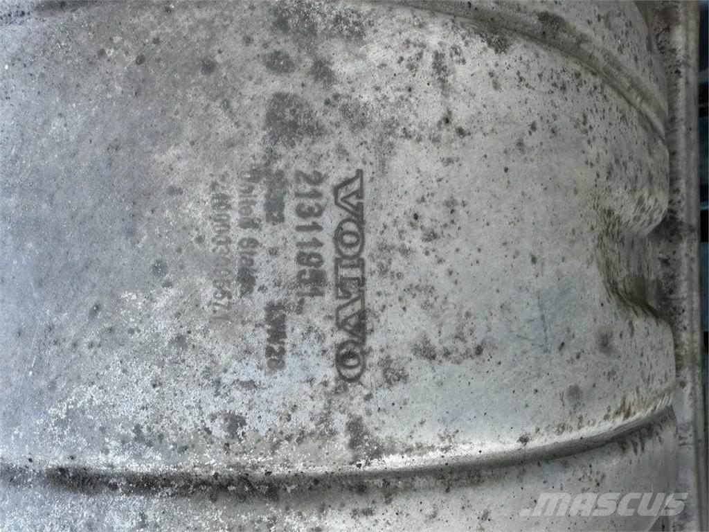 Volvo VNL 운송 장비 - 기타