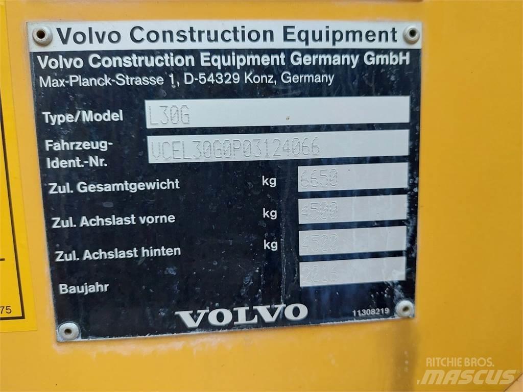 Volvo L30G  휠로우더
