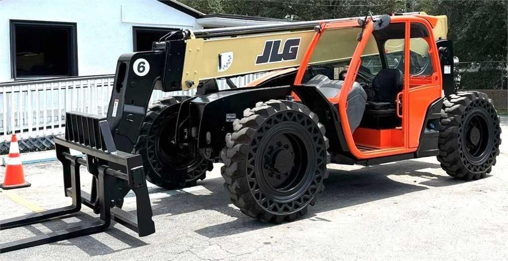 JLG 642 텔러 핸들러