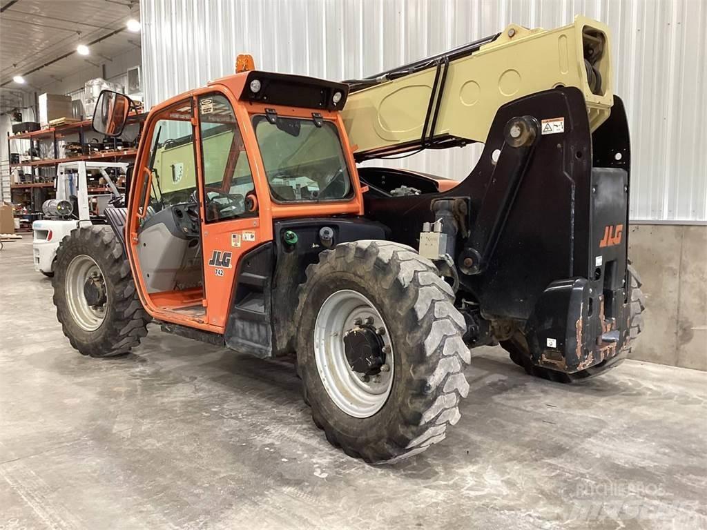 JLG 742 텔러 핸들러