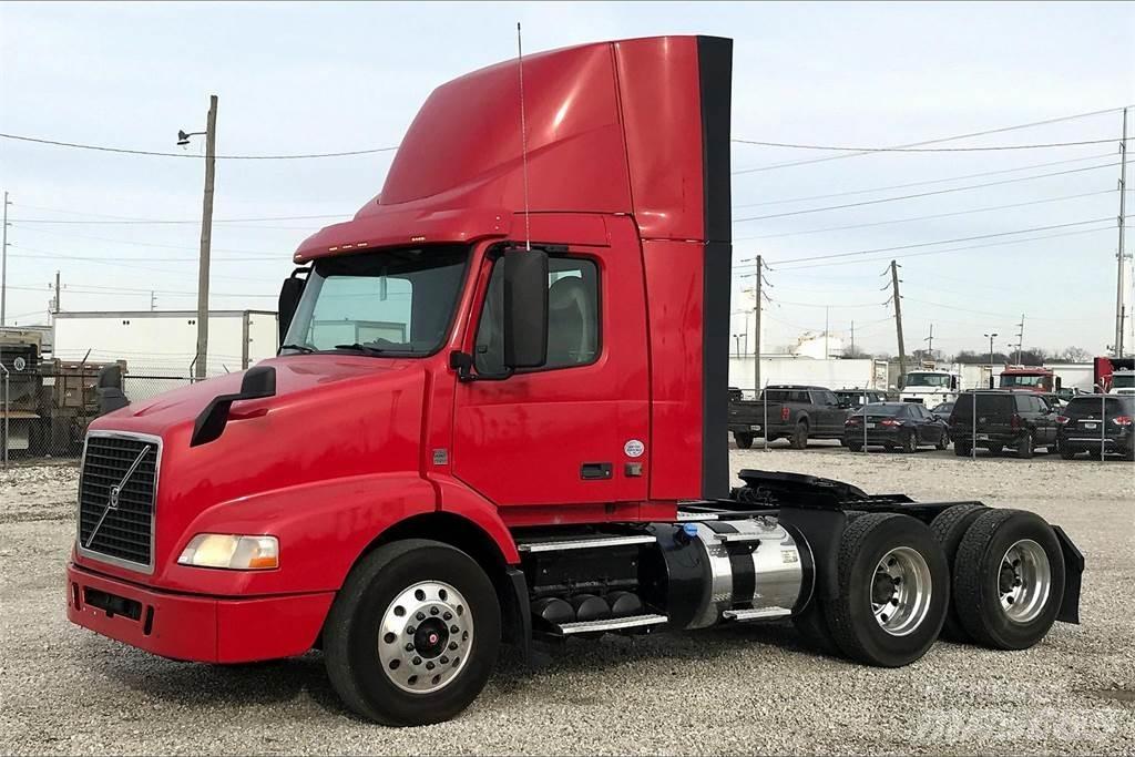Volvo VNM 새시 운전실 트럭