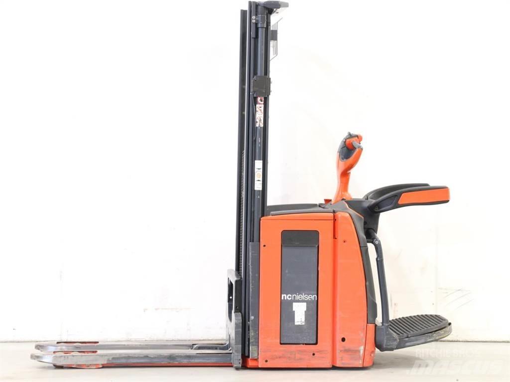 Linde D12AP/1173-01 포크리프트