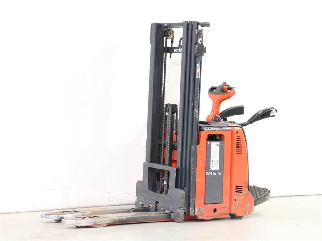 Linde D12AP/133 포크리프트
