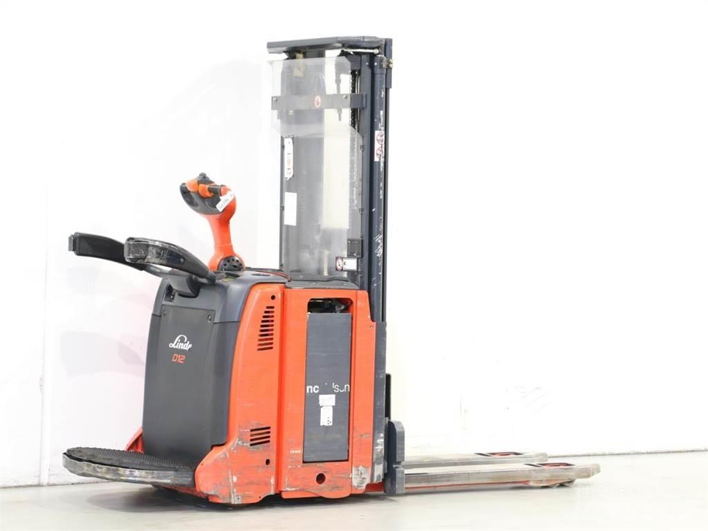 Linde D12AP/133 포크리프트