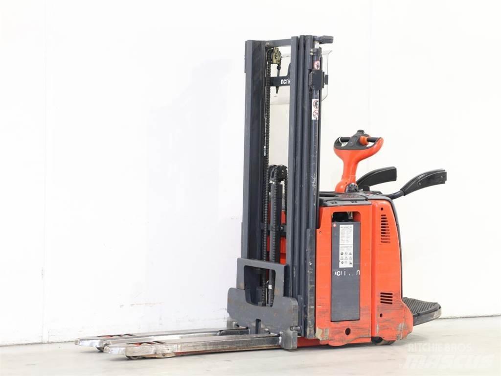Linde D12AP/133 포크리프트