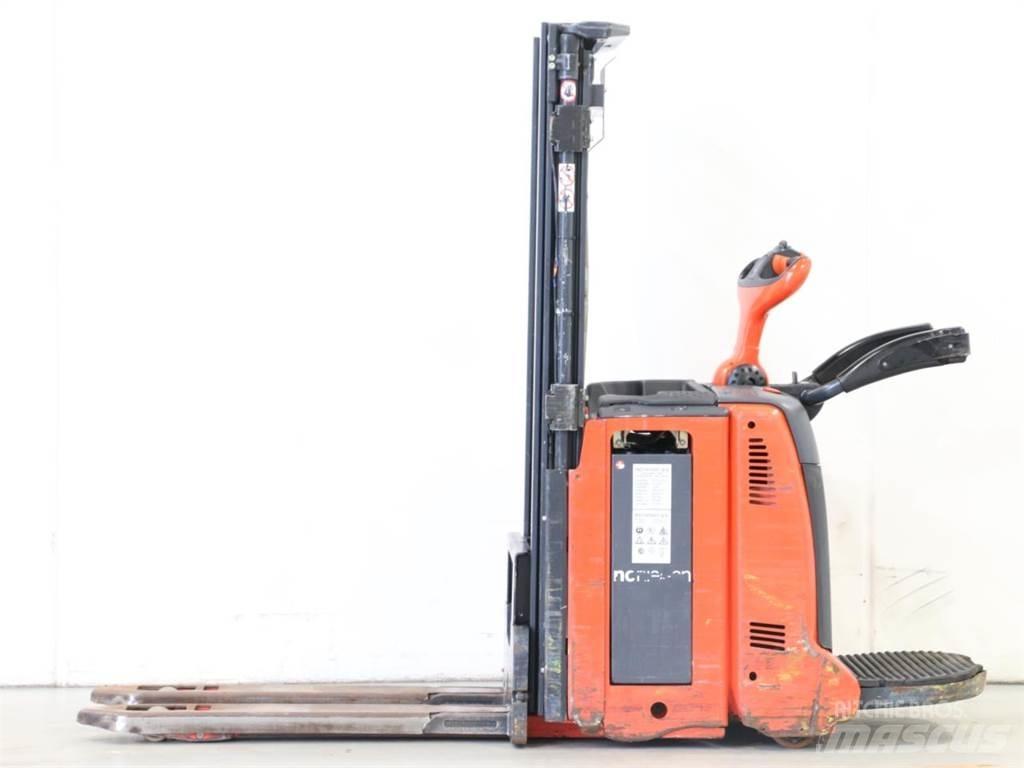 Linde D12AP/133-00 포크리프트