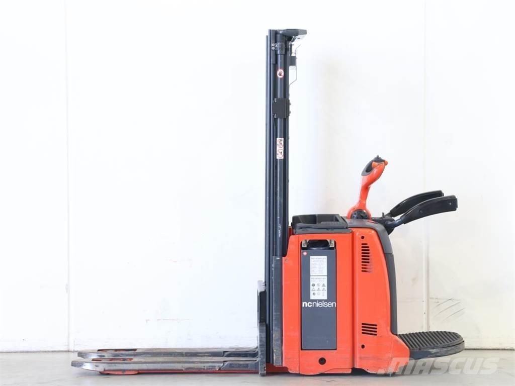 Linde D12AP/133-01 포크리프트