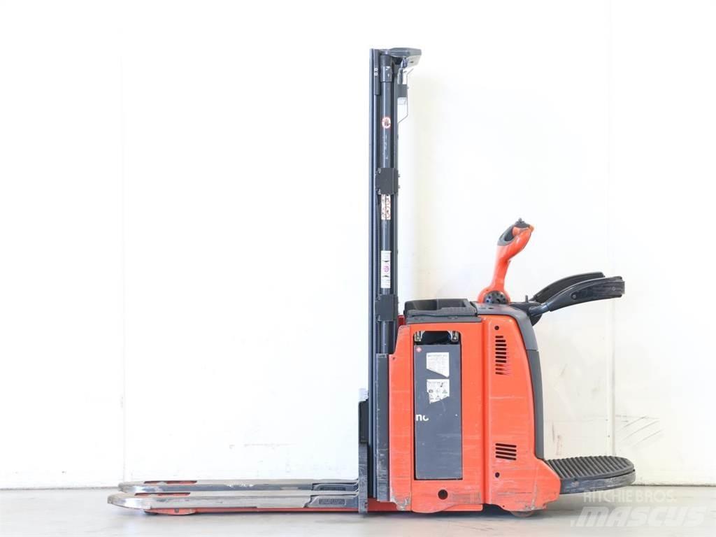 Linde D12AP/133-01 포크리프트