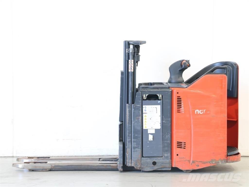 Linde D12SP/133-01 포크리프트