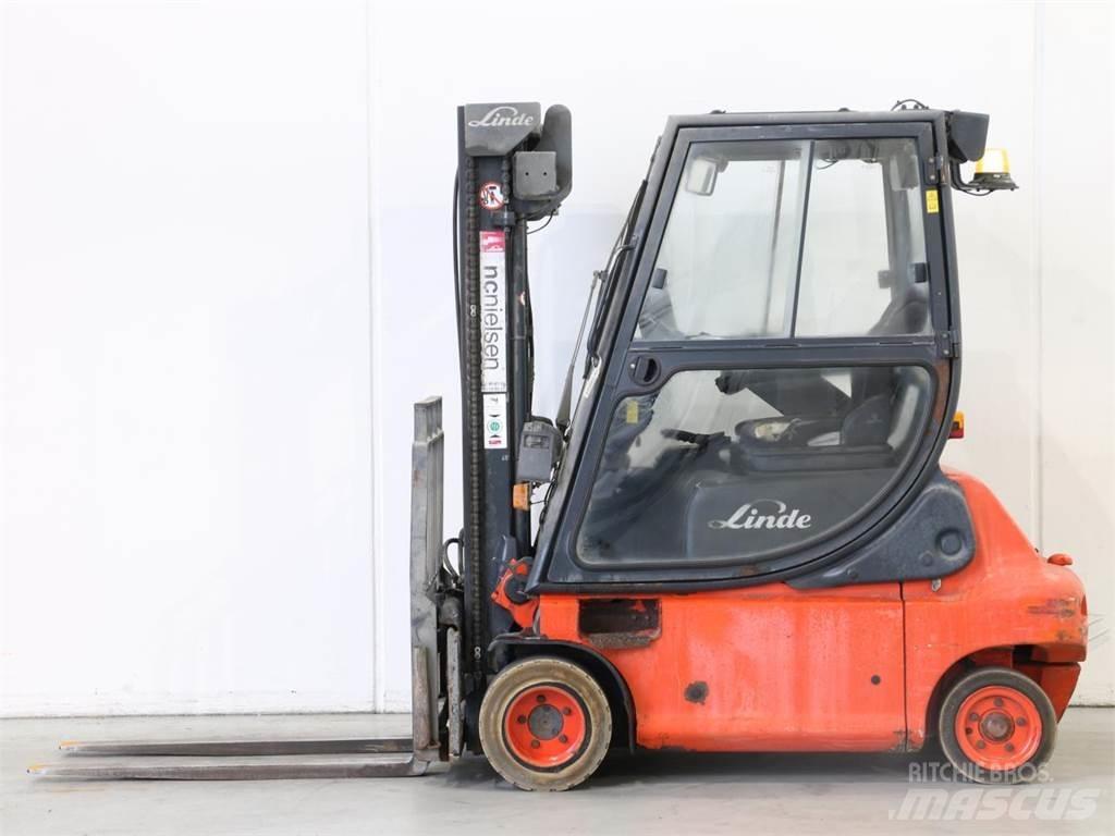 Linde E20P/335-02 전동 지게차